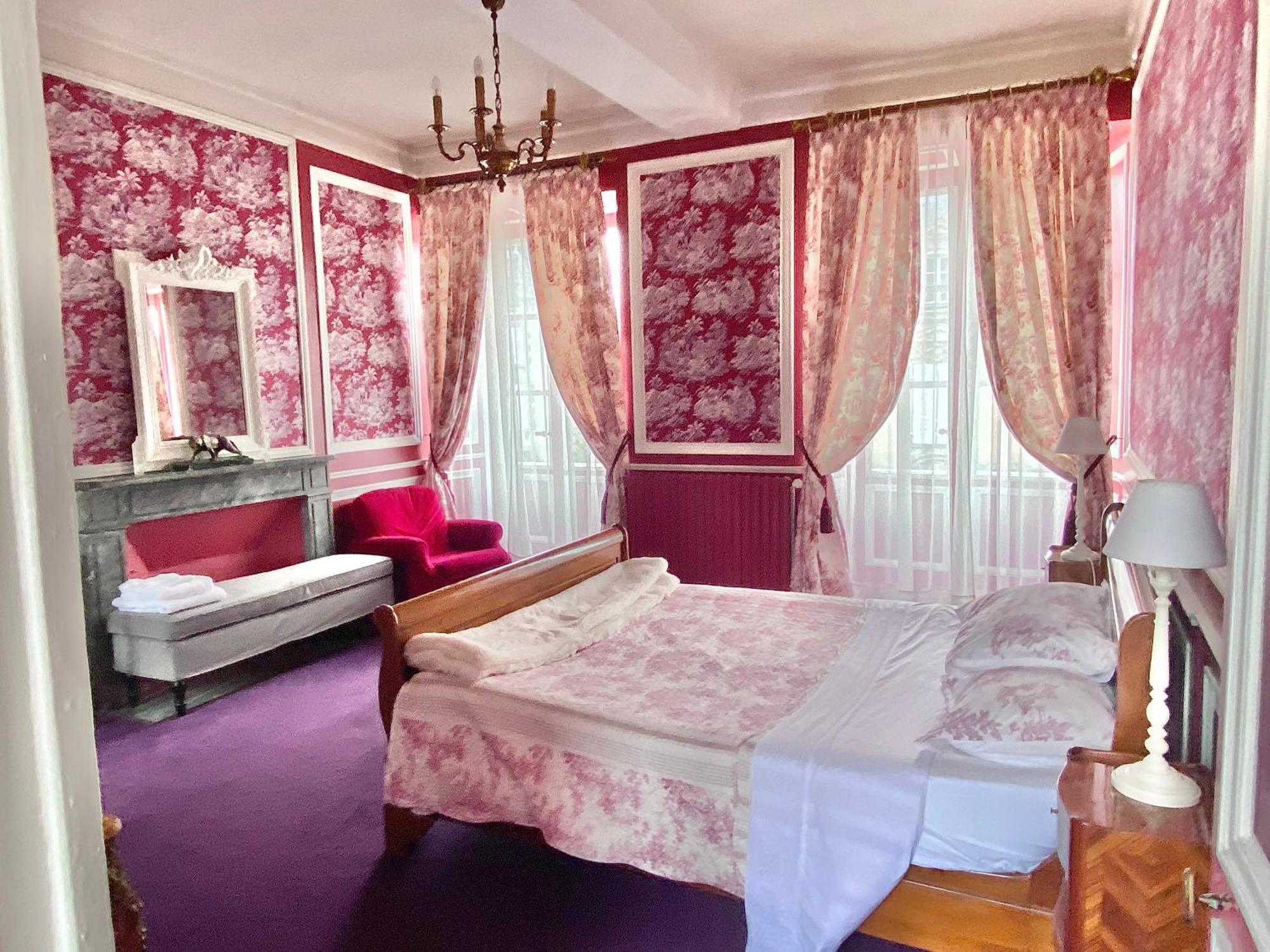 L'Hotel de Hercé Chambre d'Hote Mayenne Esterno foto