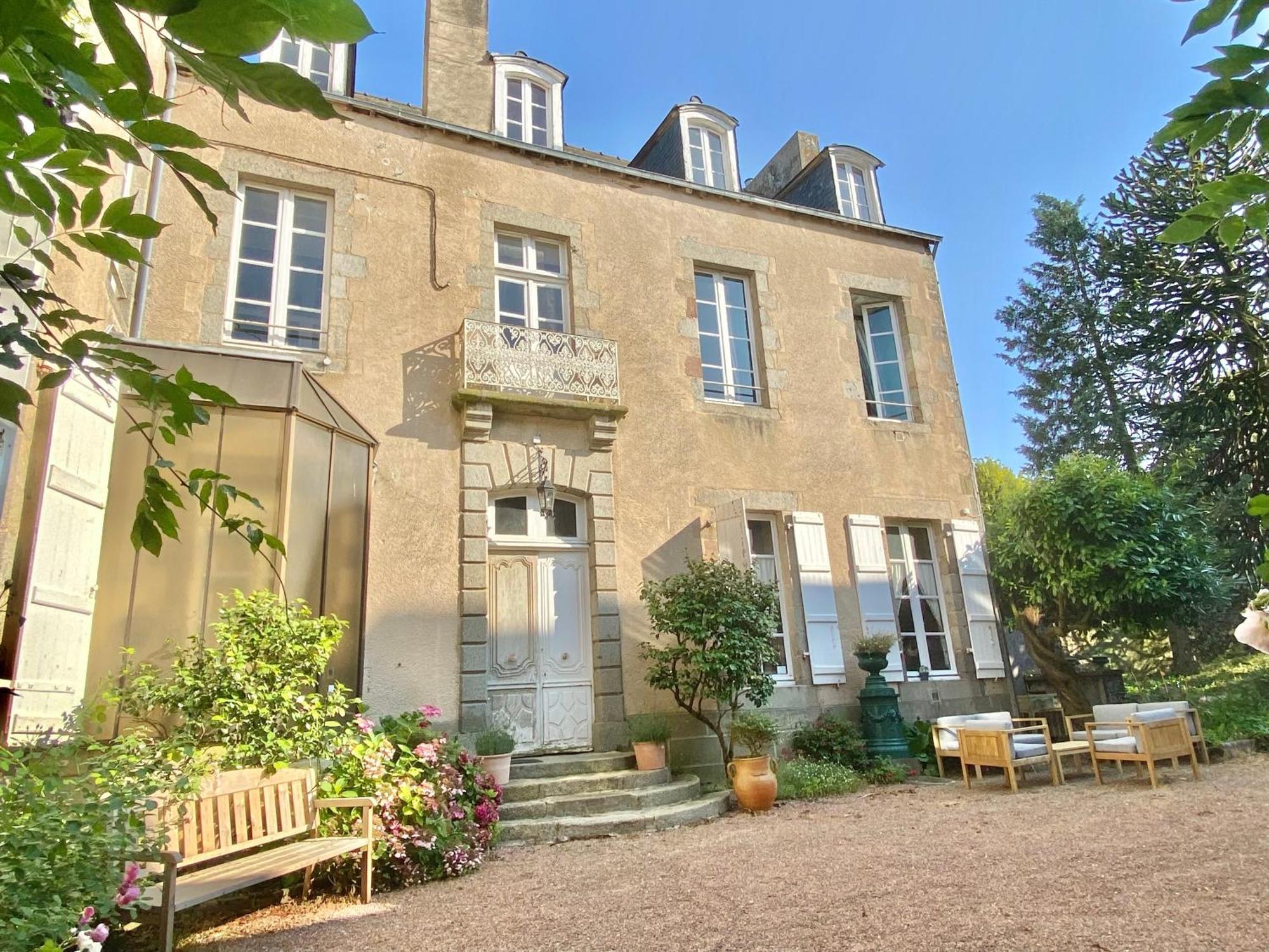 L'Hotel de Hercé Chambre d'Hote Mayenne Esterno foto